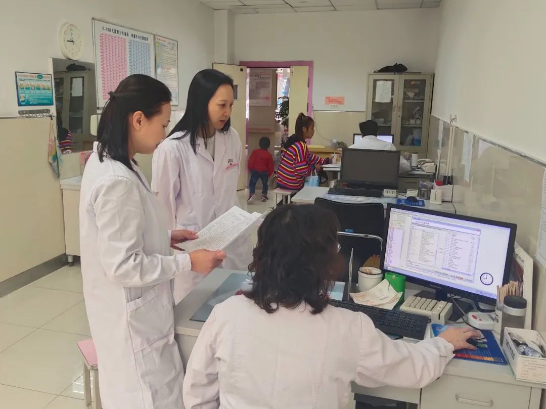 织网者：一位公共卫生科主任的生命经纬