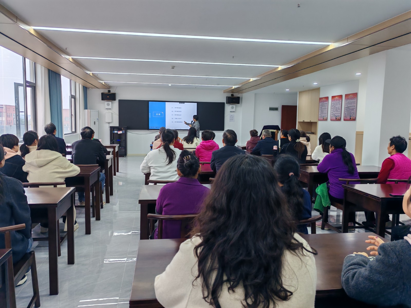 健康科普进社区  惠民服务零距离