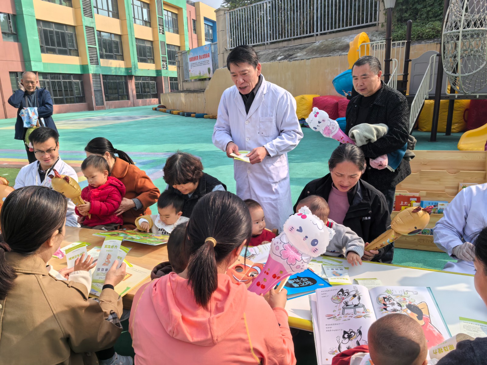 “托育赋能成长，普惠点亮未来” ——襄阳市托育服务指导中心公益宣传活动圆满举行